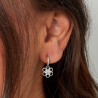 Orecchini con ciondolo a fiore silver - [Emily_Morel]